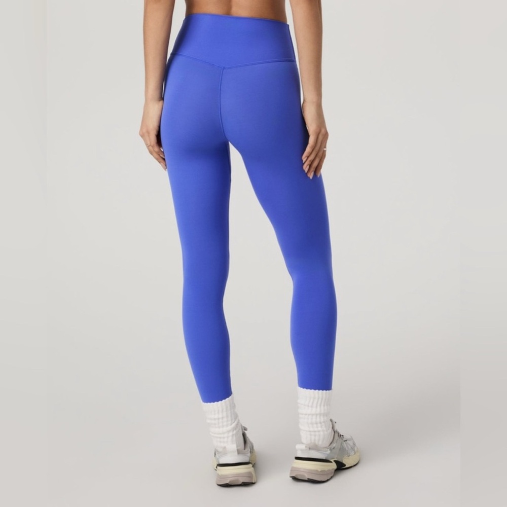 Vuori All The Form Leggings - Bright Iris - Picture 3 of 9